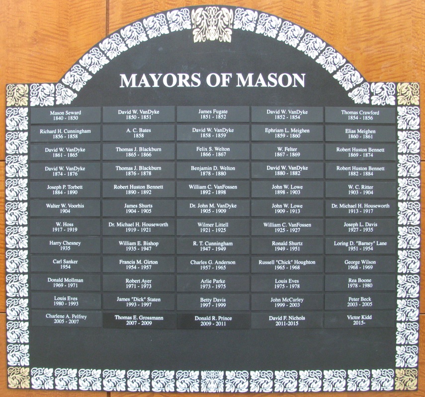 Plaque containing names of all mayors of Mason, Ohio